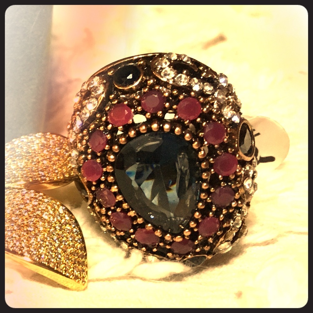 Indian ring gold color setting